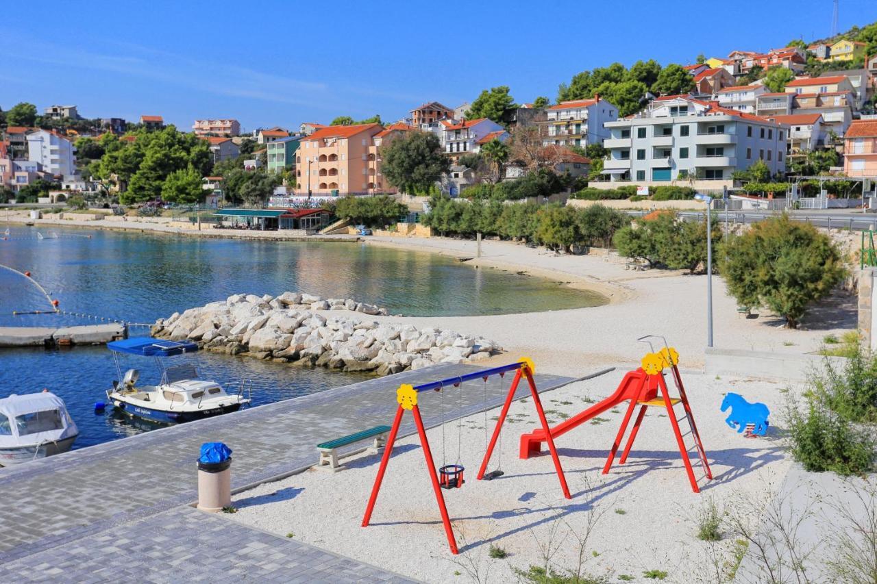 Apartments By The Sea Marina, Trogir - 9037 Ngoại thất bức ảnh