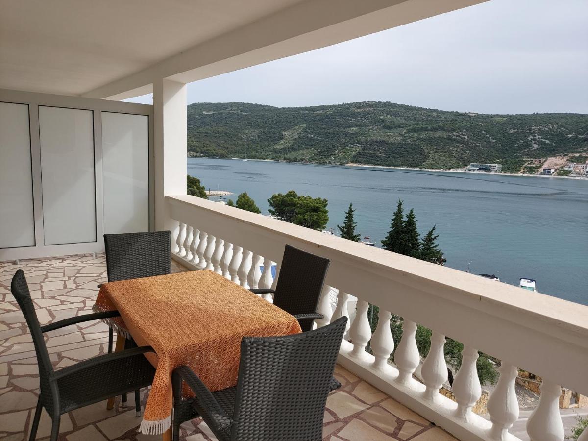 Apartments By The Sea Marina, Trogir - 9037 Ngoại thất bức ảnh