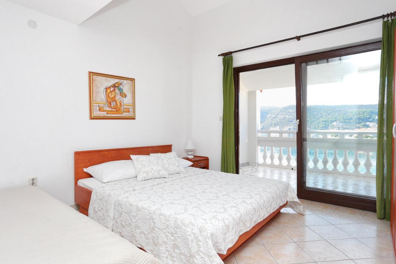 Apartments By The Sea Marina, Trogir - 9037 Ngoại thất bức ảnh