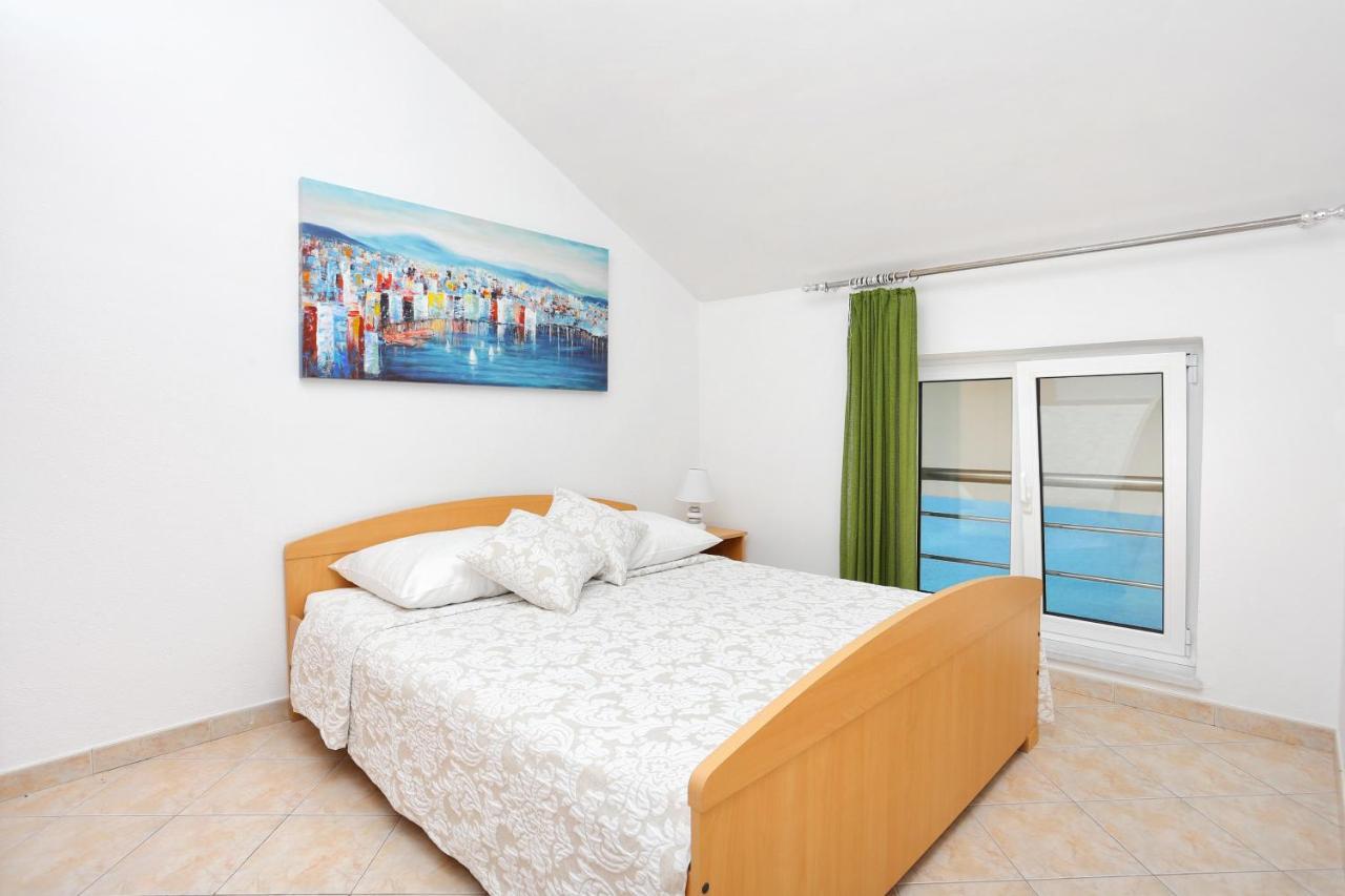 Apartments By The Sea Marina, Trogir - 9037 Ngoại thất bức ảnh